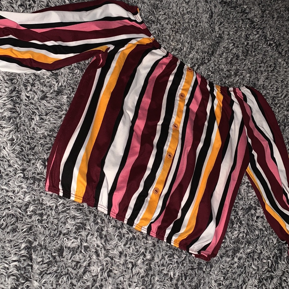 Colorful long sleeve top